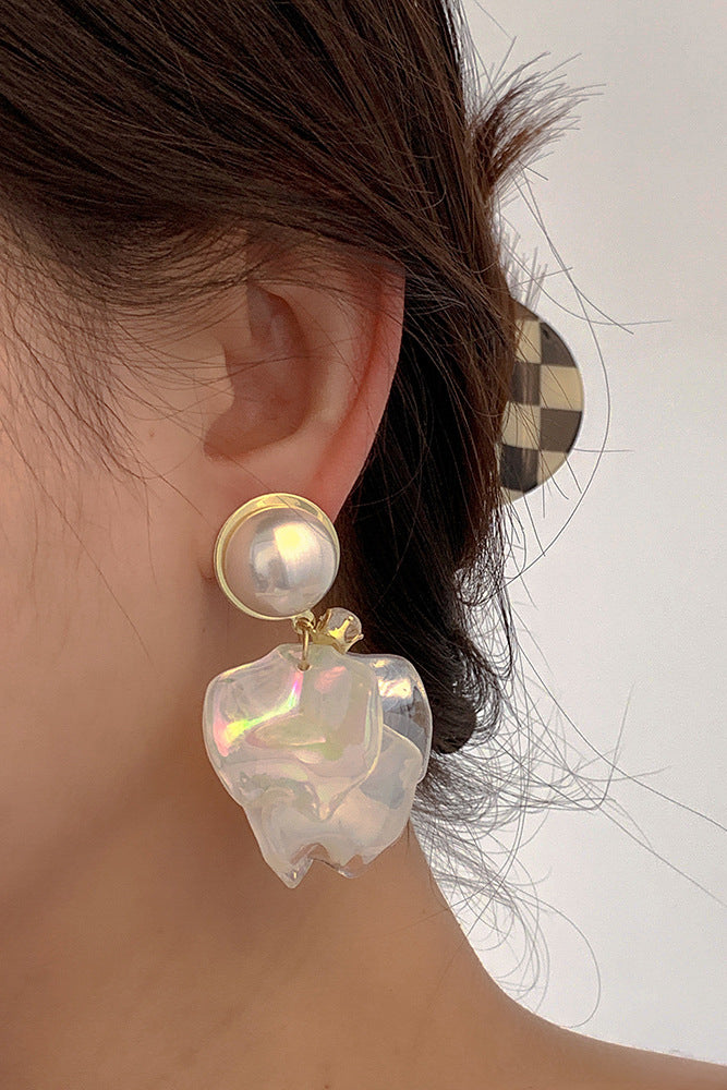 Pearl Petal Earring - BIDA Boutique
